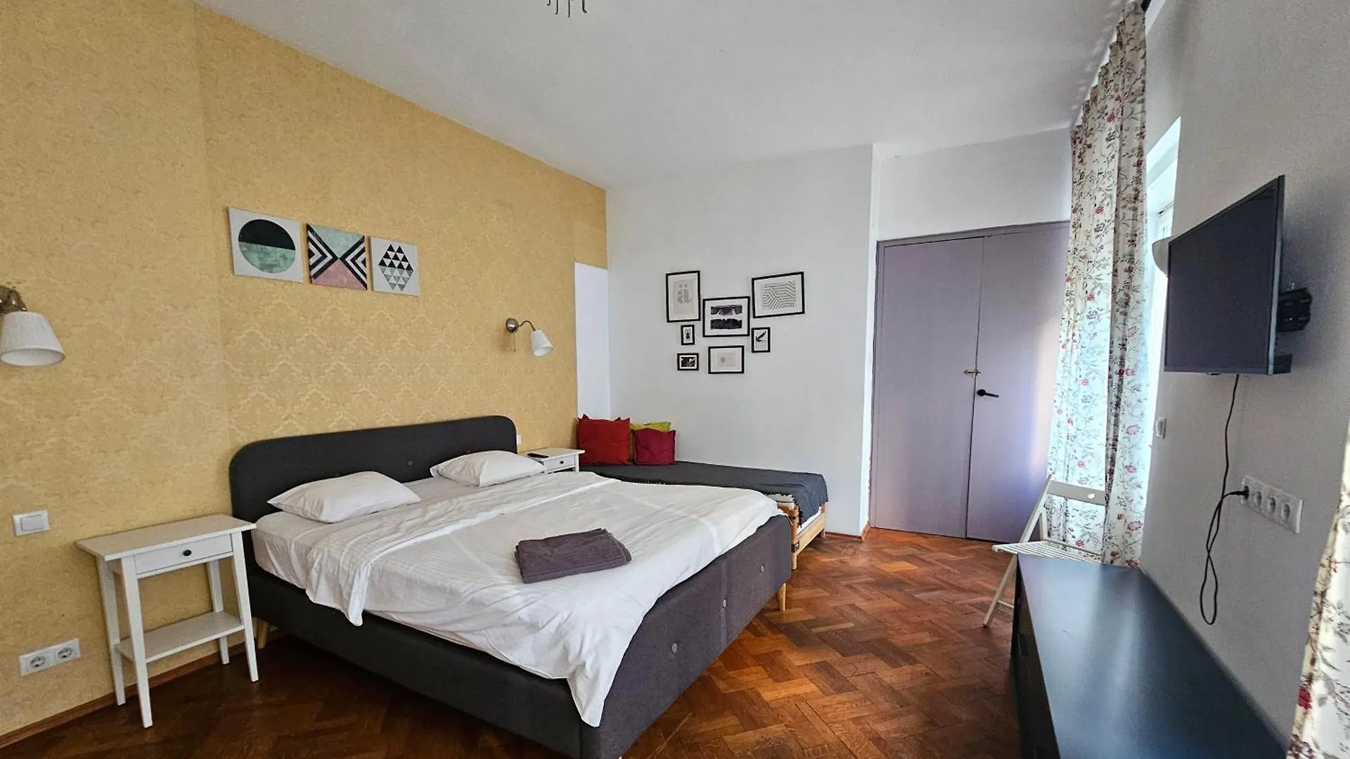 2Bedroom Apartment Bucharest Romania